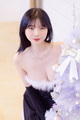 132.SAINT Photolife - Yuna - Vol.24 Merr